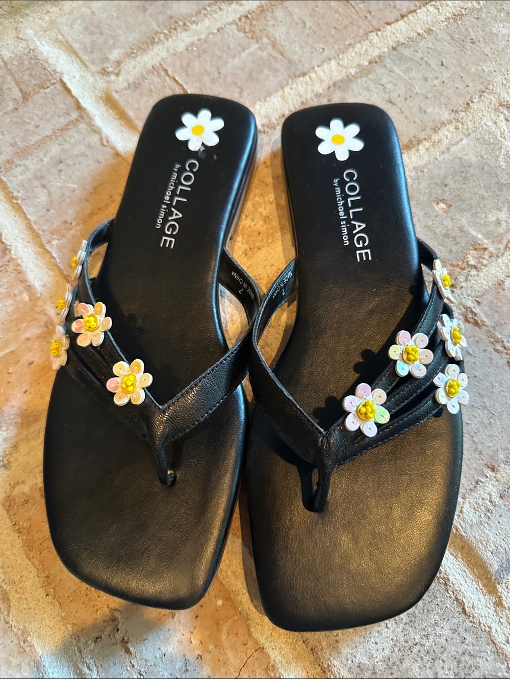 Collage by Michael Simon 7 Black Floral Daisy Embellished Women's  Sandals